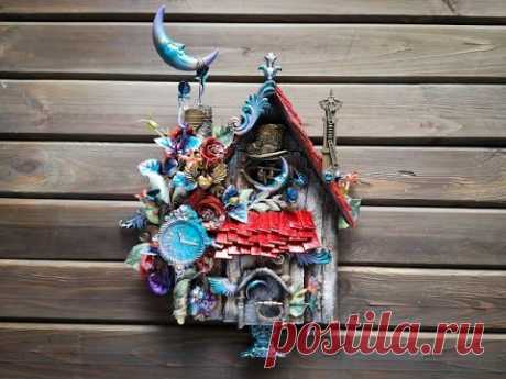 Assemblage Magic House - YouTube