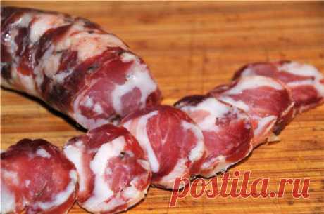 Сыровяленая колбаса из свинины