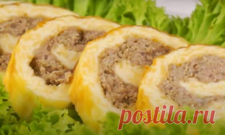 Ароматный и праздничный сырный рулет с мясом