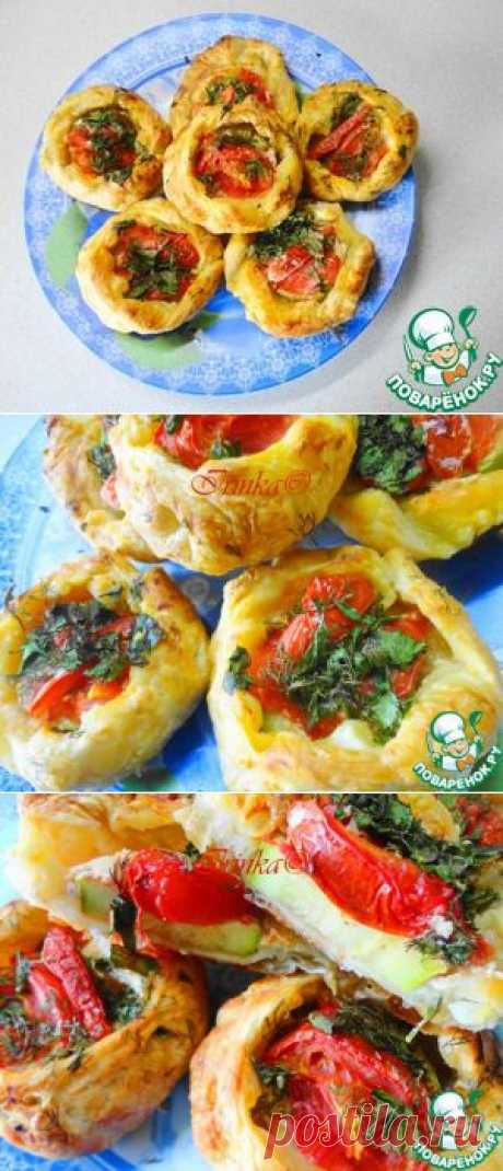 Ватрушки из слоеного теста с кабачками - кулинарный рецепт