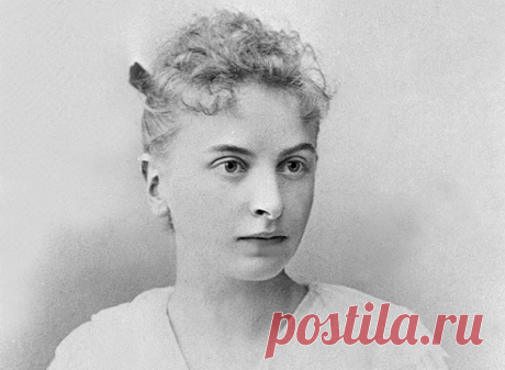 Инесса Арманд вошла в российскую историю не иначе как «любовница революции». Для Владимира Ленина и Надежды Крупской она была домоуправительницей, секретаршей, переводчицей и другом. В поисках сенсации историки и журналисты по косточкам разобрали их «тройственный союз», оставляя за кадром тяжелую судьбу самой революционерки.