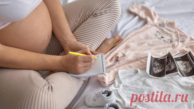 Девочка забеременела от 70-летнего соседа, угрожавшего расправой над ее отцом. Девочка из Индии подверглась насилию со стороны пожилого соседа и забеременела от него. Об этом сообщает The Times of India. О произошедшем стало известно после того, как 14-летняя школьница пожаловалась на боли в животе. Во время визита ...