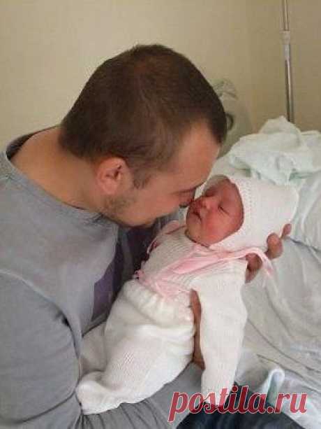 Новости                                                                                             ХОРОШИЙ МУЖ не тот, кто выглядит шикарно... Не тот, кто дверь в машине распахнет... На людях вас царицей проведет... ХОРОШИЙ МУЖ умеет мыть посуду... Детей умеет ночью укачать... Хороший муж не слышит пересудов... Хороший муж покой вам может дать!!!