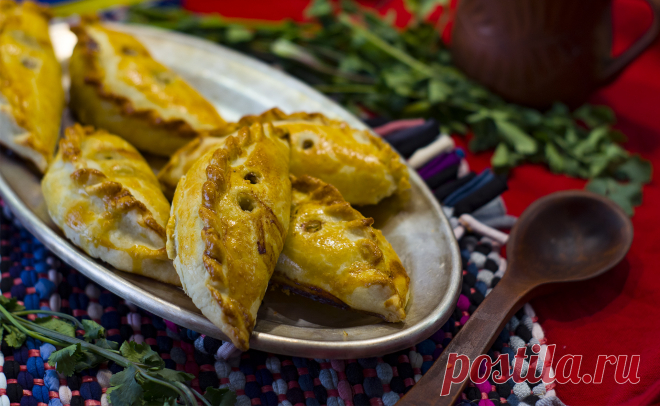 Кибины - караимские пирожки с мясом (Kibinai - Karaite meat pies)