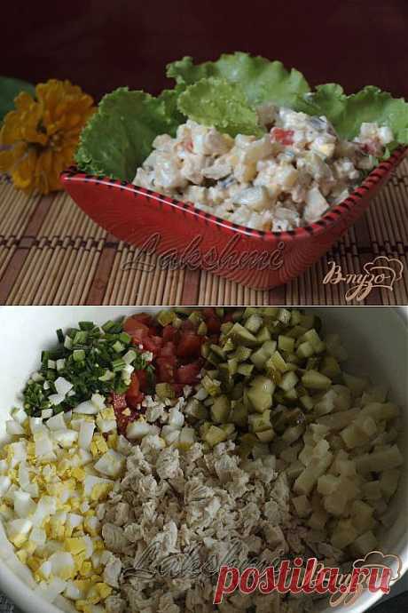 Салат с малосольными огурцами.