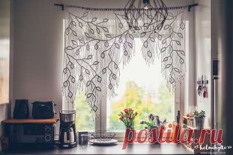 DIY – Itse tehdyt macrame-verhot epäsymmetrisellä köynnöskuviolla - Helmihytti.fi / Luova hullu -blogi Edit 21.4.2020: You can also read this ”DIY – Macrame curtains with asymmetrical vine pattern” blog post translated in English HERE. Ne mun aiemmin loppukesästä askartemat diy-koristeet oli mukavan nopeita projekteja, siis ne läpinäkyvät kasvitaulut ja liitutaulut. Mulla on kuitenkin tapana ottaa myös näitä isoja projekteja, joissa kestää aika pitkään, ennen kuin ne näkevät kunnolla […]