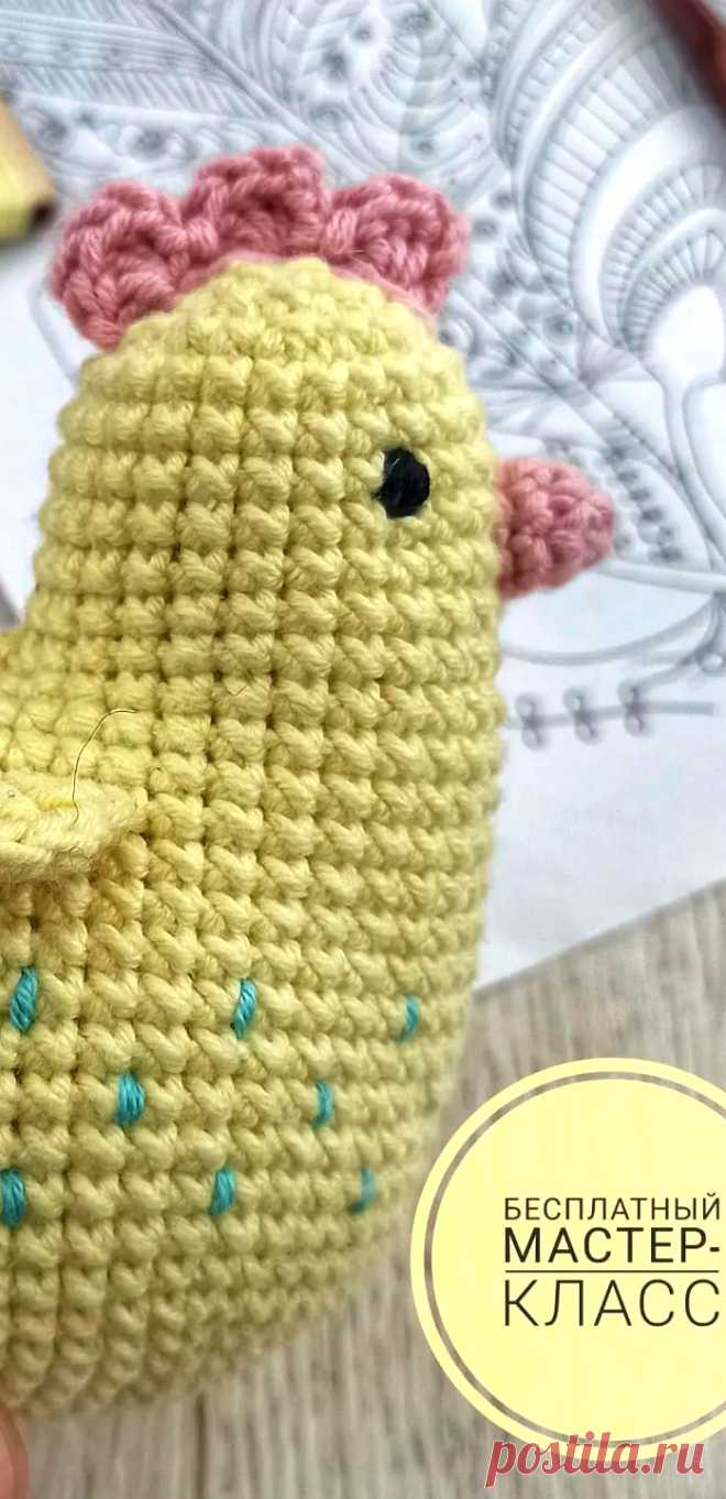 PDF Курочка крючком. FREE crochet pattern; Аmigurumi chiken patterns. Амигуруми схемы и описания на русском. Вязаные игрушки и поделки своими руками #amimore - маленькая курочка к Пасхе, пасхальная курица, домашняя птица.