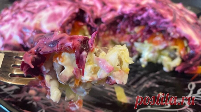 Селедка под шубой получится в разы вкуснее, если готовить ее по рецепту Константина Ивлева