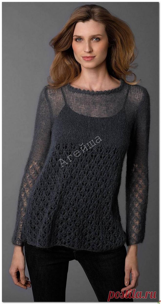 Ажурный джемпер из мохера спицами.