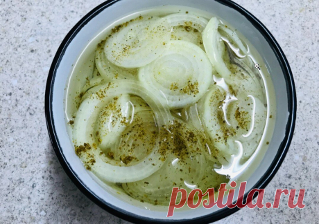 Мариную лук без уксуса и лимона. Идеальная закуска к мясу и просто в салат | Тарелка | Рецепты | Дзен