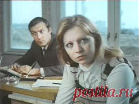 Премия (1974) Сергей Микаэлян Великолепный фильм, тема поднятая в фильме видимо всегда будет актуальна, но есть одно но! В СССР то что происходит в фильме было действительно возможно, а т...