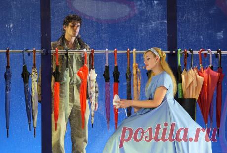 Музыкальный шедевр на все времена — Шербургские зонтики 
«Шербурские зонтики» — музыкальный шедевр на все времена, в котором родилась великая и прекрасная ДЕНЕВ! В прокате советского союза кинофильм был встречен на «Ура» и сразу полюбился. Копировали все —…