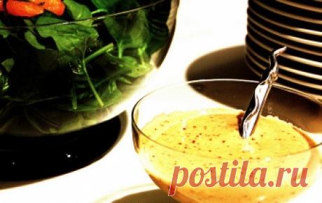 Салатная заправка с медом и цельнозерновой горчицей / Салатные заправки / TVCook: пошаговые рецепты с фото