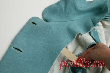 Один из способов притачивания воротника в жакетах или в пальто