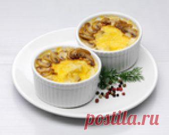 ЖУЛЬЕН С КУРИЦЕЙ И ГРИБАМИ: ВАРИАЦИИ РЕСТОРАННОГО БЛЮДА В ДОМАШНЕМ ИСПОЛНЕНИИ