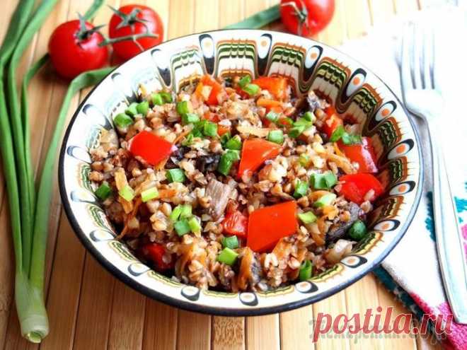 Гречка с грибами и овощами в духовке