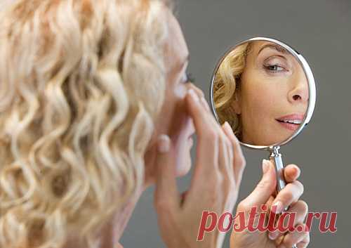 РЕЦЕПТЫ ВЕЧНОЙ МОЛОДОСТИ.... 
Открыв эту страницу, вы подсознательно решили не смиряться с участью неизбежного старения и увядания, которыми рабски связаны все люди.
Вы спросите: «А возможно ли быть вечно молодым? Реально ли это?…