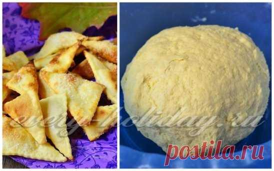 Невероятно вкусное слоеное тесто за 10 минут
Это чудесное тесто, просто палочка-выручалочка. Готовить его элементарно, наверное, и 10 минут много... а результат невероятный, мягкое и одновременно хрустящее, слоистое и вкусное. Не нужно ничего слоить, раскатывать, не нужно много движений. Просто все смешал поочередно и отправил в холодильник.
Рецепт на сайте: https://every-holiday.ru/3676/Sloenoe_testo_za_10_minut_bez_hlopot/
