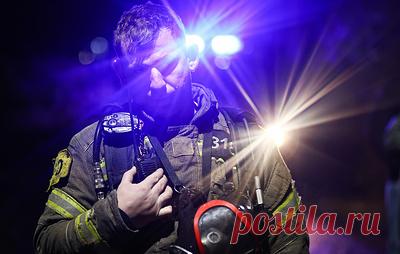 На юго-западе Москвы произошло возгорание в строительном городке. Эвакуировали 90 человек