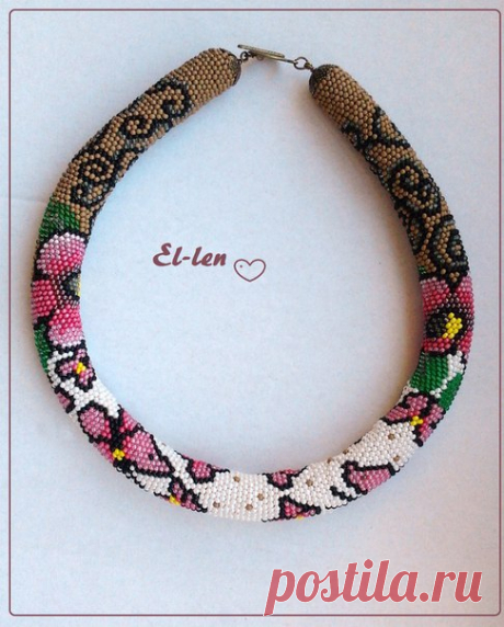 Связала себе жгутик по схеме "Весенняя". Давно приметила эту схемку, хотелось связать именно для себя. Решила испробовать калиброванный китайский бисер, который лежит у меня без дела. Бисер, конечно не очень, может на небольшие вставочки он и подойдет, а для фона нет- ложится не равномерно. Белый и коричневый- китайский, остальной - чех10. Но такую красивую схему даже китайским бисером не испортишь, жгут получился очень красивый, не дождусь лета - так хочется одеть.