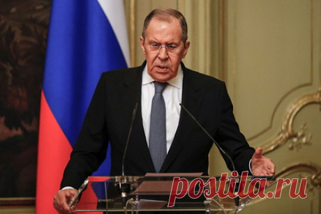 Лавров назвал отказавшиеся «плясать под дудку» США страны. Ряд стран, включая Китай, Индию, Бразилию, Мексику, не станут плясать под дудку США, заявил глава МИД России Сергей Лавров. Он сравнил мир с «глобальной деревней», в которой Вашингтон пытается занять место «шерифа». Министр также отметил готовность Москвы к сотрудничеству с союзниками на основе взаимоуважения.