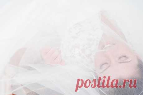 В тренде: аксессуары для причёски невесты - WeddyWood