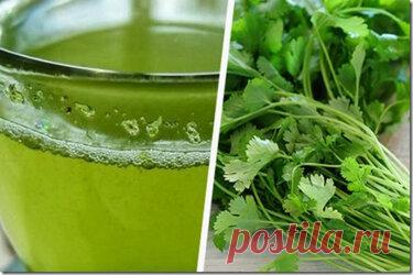 Знаете ли вы, что можете использовать кинзу в качестве медицины? Посмотрите здесь, для чего работает это удивительное растение! А знаете ли вы насколько эта трава полезна для нашего организма? Кинза является одним из детоксификаторов тяжелых металлов и других токсичных загрязнителей, которые являются наиболее эффективными. Например, в случае ртути этот тип тяжелых металлов очень вреден для здоровья, если встречается в больших количествах. Люди, регулярно потребляющие тунец...