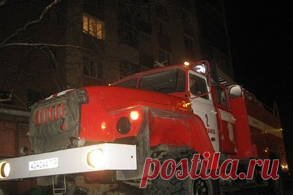 При взрыве газа в жилом доме в Дагестане пострадал ребенок. В дагестанском городе Хасавюрте при взрыве газа в жилом доме пострадали три человека, в том числе ребенок. Уточняется, что среди пострадавших — трехлетняя девочка и 23-летняя жительница. В настоящий момент обе находятся в больнице. Еще одного пострадавшего отправили на амбулаторное лечение, пишут «Известия».