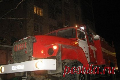 При взрыве газа в жилом доме в Дагестане пострадал ребенок. В дагестанском городе Хасавюрте при взрыве газа в жилом доме пострадали три человека, в том числе ребенок. Уточняется, что среди пострадавших — трехлетняя девочка и 23-летняя жительница. В настоящий момент обе находятся в больнице. Еще одного пострадавшего отправили на амбулаторное лечение, пишут «Известия».