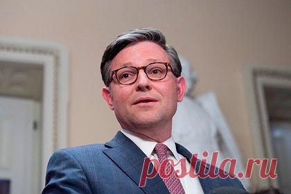 В Конгрессе США проигнорируют закон о помощи Украине. Спикер Палаты представителей Конгресса США Майк Джонсон намерен проигнорировать закон о пакете помощи Украине. Он резко раскритиковал закон о военной помощи Украине, предварительно одобренный Сенатом США. По мнению журналистов The Associated Press, Джонсон проигнорирует законопроект и не выставит его на голосование.