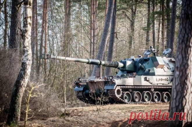 В зоне СВО уничтожена по меньшей мере 39-я польская САУ Krab. После удара башню машины вырвало и отбросило на много метров от корпуса.