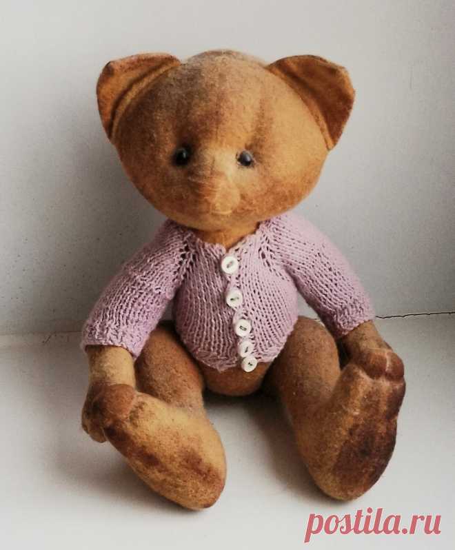 Винтаж: Кофейная интерьерная ретро игрушка Котенок ручная работа купить в интернет-магазине Ярмарка Мастеров по цене 490 ₽ – X6ZIMRU, Игрушки винтажные, Рошаль - доставка по России Винтаж: Кофейная интерьерная ретро игрушка Котенок ручная работа в наличии в интернет-магазине на Ярмарке Мастеров - 55753294. Игрушки винтажные от Antiq-vintag. Размер: 21 см
Вес: 155 г. Материал: текстиль, древесные опилки, хлопковая пряжа, фурнитура. Гарантированная доставка по всей Рос...