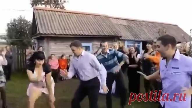 Только наш народ умеет так отдыхать)))