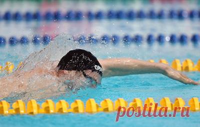 Бородин завоевал серебро на чемпионате мира по плаванию на короткой воде. Россиянин установил европейский рекорд на дистанции 400 метров комплексным плаванием