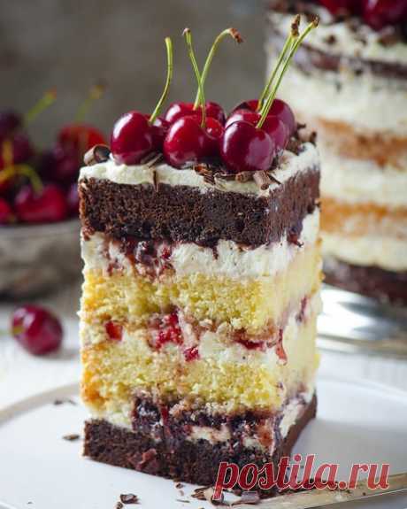 СУПЕР ТОРТ "КОРОЛЕВА ЛЕСА"🍰🍒😍. 📕Ингредиенты: Для 2-х шоколадных коржей: СУПЕР ТОРТ "КОРОЛЕВА ЛЕСА"🍰🍒😍📕Ингредиенты:Для 2-х шоколадных коржей:-4 яйца-54 гр. муки-74 гр. какао-120 гр. сахара-24 гр. сливочного масла-100 гр. вишнёвого джемаСироп для пропитки шоколадных коржей:-35 гр. сахара-35 гр. воды-вишнёвый ароматизатор - несколько капельДля ванильных