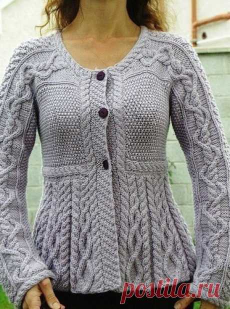 Стильный жакет с косами