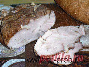 Буженина запеченная | На пробу!
Ингредиенты:

Свиная лопатка (шея, окорок) — 550 гр (у меня)
Чеснок — 3-4 зубчика
Специи — паприка, соль, смесь пяти перцев.