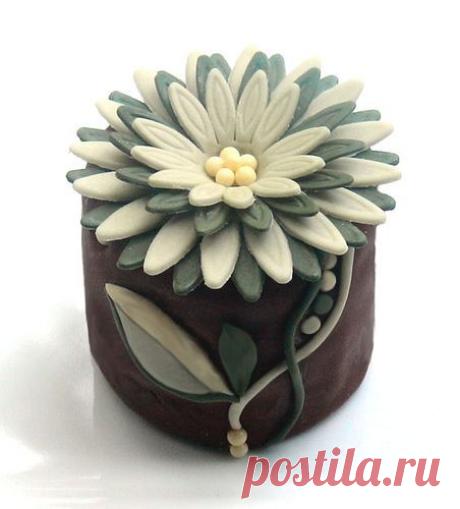daisy cake - SO pretty!!!