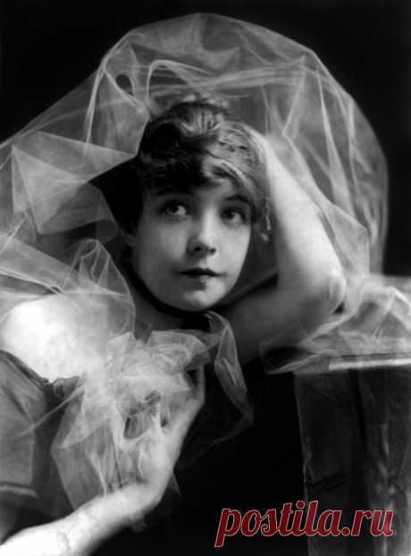 Лиллиан Гиш (Lillian Gish)