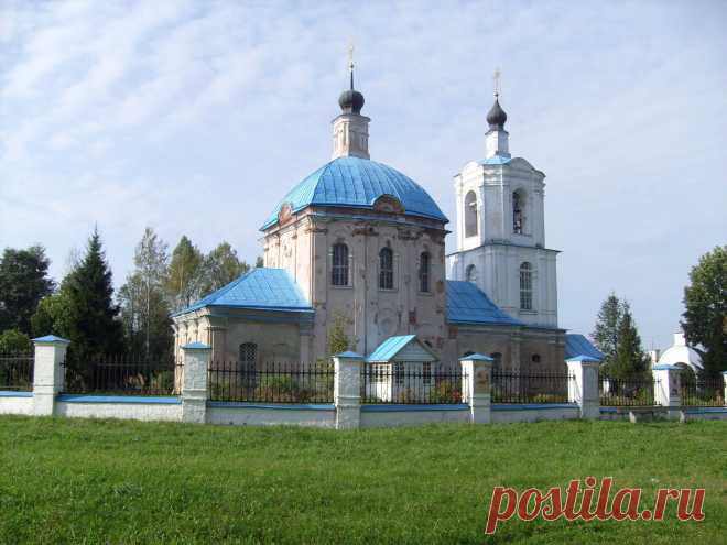 Храм в селе Новосспасское в Смоленской области - родинекомпозитора Глинке.   ---   Temple In The Village Of Novospassk  Free Stock Photo HD - Public Domain Pictures
