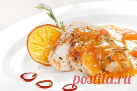 Подборка куриной грудки на ужин
1. Куриная грудка, запечённая с апельсином
К/Б/Ж/У - на 100грамм - 96.56 ккал / 16.97/1.01/3.9
Ингредиенты:
570 г куриного филе
1 большая луковица
тертая цедра и сок 1 большого апельсина (либо 2 маленьких)
1 ч. л. тмина
1,5 ч. л. кукурузного крахмала
щепотка куркумы для цвета
соль, перец по вкусу
оливковое масло
Приготовление:
Куриное филе нарезать небольшими кусочками, лук нарезать тонкими полукольцами. Тмин обжарить на сухой сковороде д...