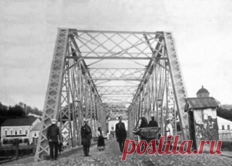 Увидел фото, подчистил и реально оказался в дореволюционном Торжке.