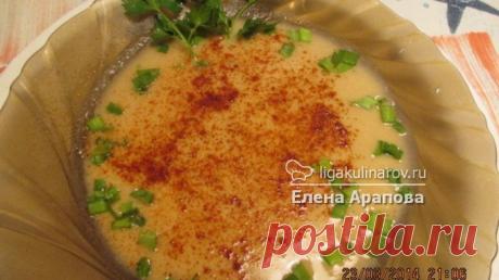 Суп-пюре из белой фасоли (постный)
Купила баночку белой фасоли "Бондюэль" для салата и увидела на банке рецепт супа, рецепт получился как говорится в "тему", подходит для поста и фасоль я очень люблю. Поэтому приготовление салата я отложила на завтра и занялась супчиком, а по пути открыла для себя еще и интересную массу для бутербродов, но об этом в следующем рецепте.

Подробнее: https://ligakulinarov.ru/recepty/supy-pyure/ovoshchi/sup-pyure-iz-beloy-fasoli-postnyy-102677