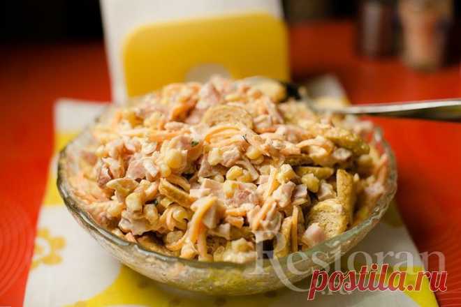 Рецепт салата с копченой курицей и корейской морковкой Restoran.ru