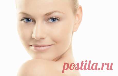 Чтобы раз и навсегда забыть о словосочетании «проблемная кожа».

Рецепт:
белок яйца
3-4 капли масла чайного дерева (можно купить в любой аптеке)
крахмал

Белок яйца взбиваем до пенки, добавляем масло чайного дерева, понемногу добавляем крахмал, помешивая, до консистенции сметаны (только не сильно густо). Наносим на кожу лица, избегая зон рта, глаз. Держим до полного высыхания (10-15 мин) смываем теплой кипяченой водой. Обязательно после смывания протереть кожу лосьоном или...