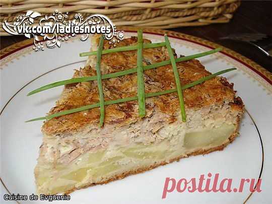 Открытый пирог с мясом и овощами