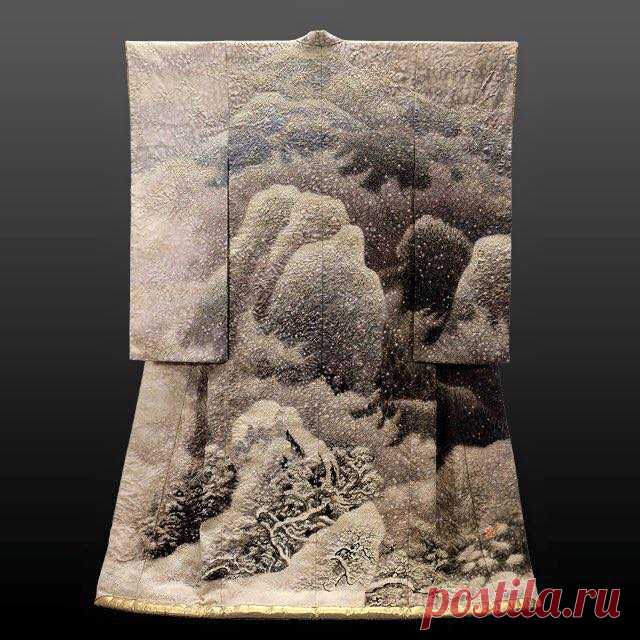 Kimono 着物
Itchiku Kubota 1917-2003, Japan
久保田 一竹
零 (晩冬の雪景色) / Late winter snow scene Harumi Mizukubo