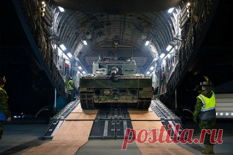 Еще одна европейская страна передаст Украине танки Leopard. Лиссабон передаст Киеву немецкие танки Leopard 2. О планируемых поставках заявил премьер-министр Португалии Антониу Кошта. Ранее сроки поставок танков Leopard 2 Украине запланировала еще одна европейская страна — ФРГ. Немецкие власти хотят отправить военную технику в первые четыре месяца 2023 года.