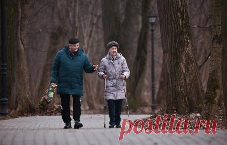 В Госдуме рассказали, какие пенсионеры смогут разово получить до 440 тыс. рублей Статья автора «ТАСС» в Дзене ✍: Получить накопительную часть пенсии единовременно можно, только если ее величина в пересчете на месяц не превысит 10% от прожиточного минимума для пенсионеров МОСКВА, 5