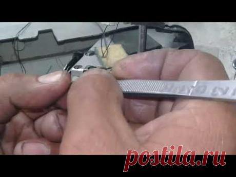 Como poner a tiempo (ajustar) maquina overlock 5 hilos.